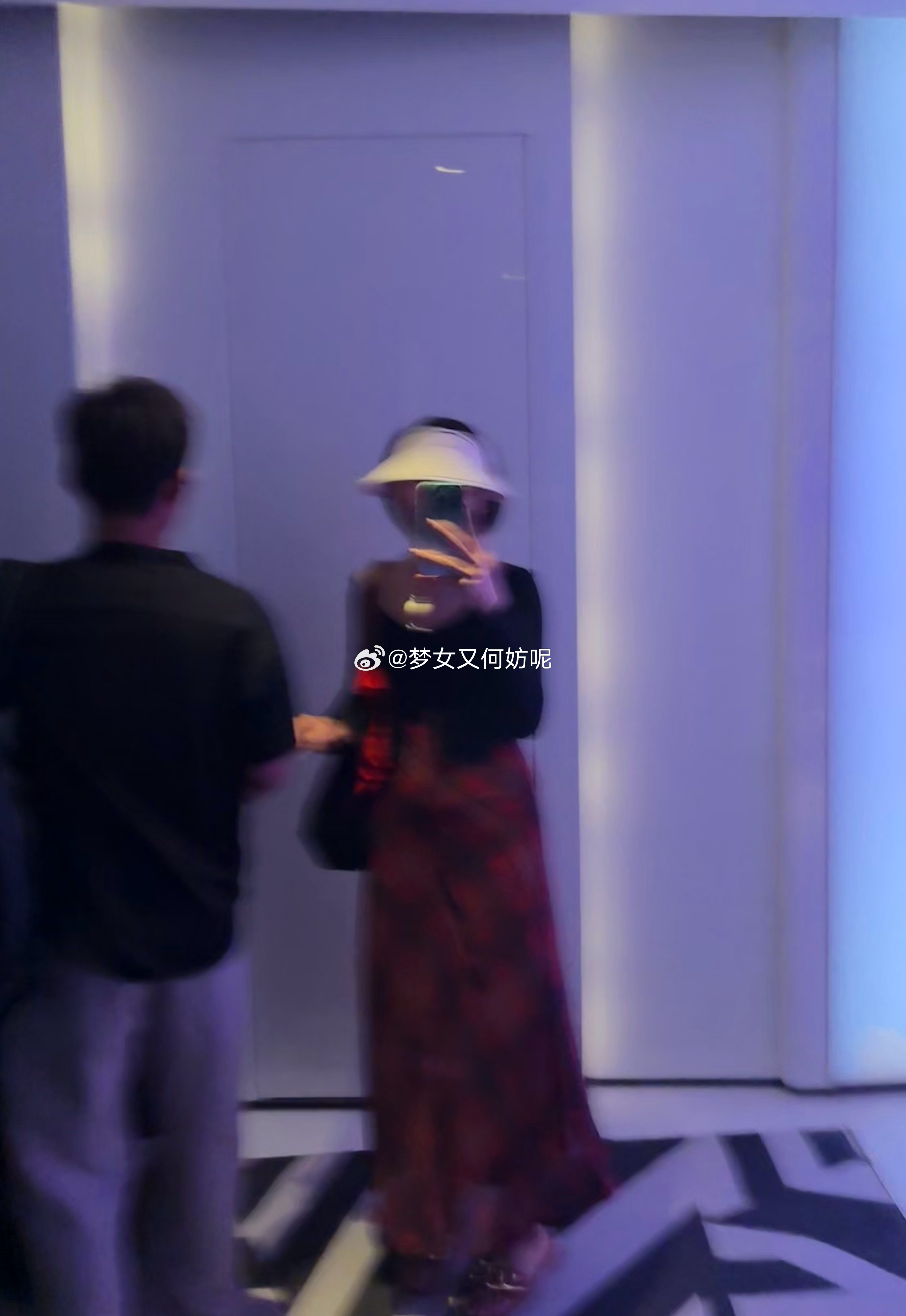 梦其实挺好看的只是比较害羞 