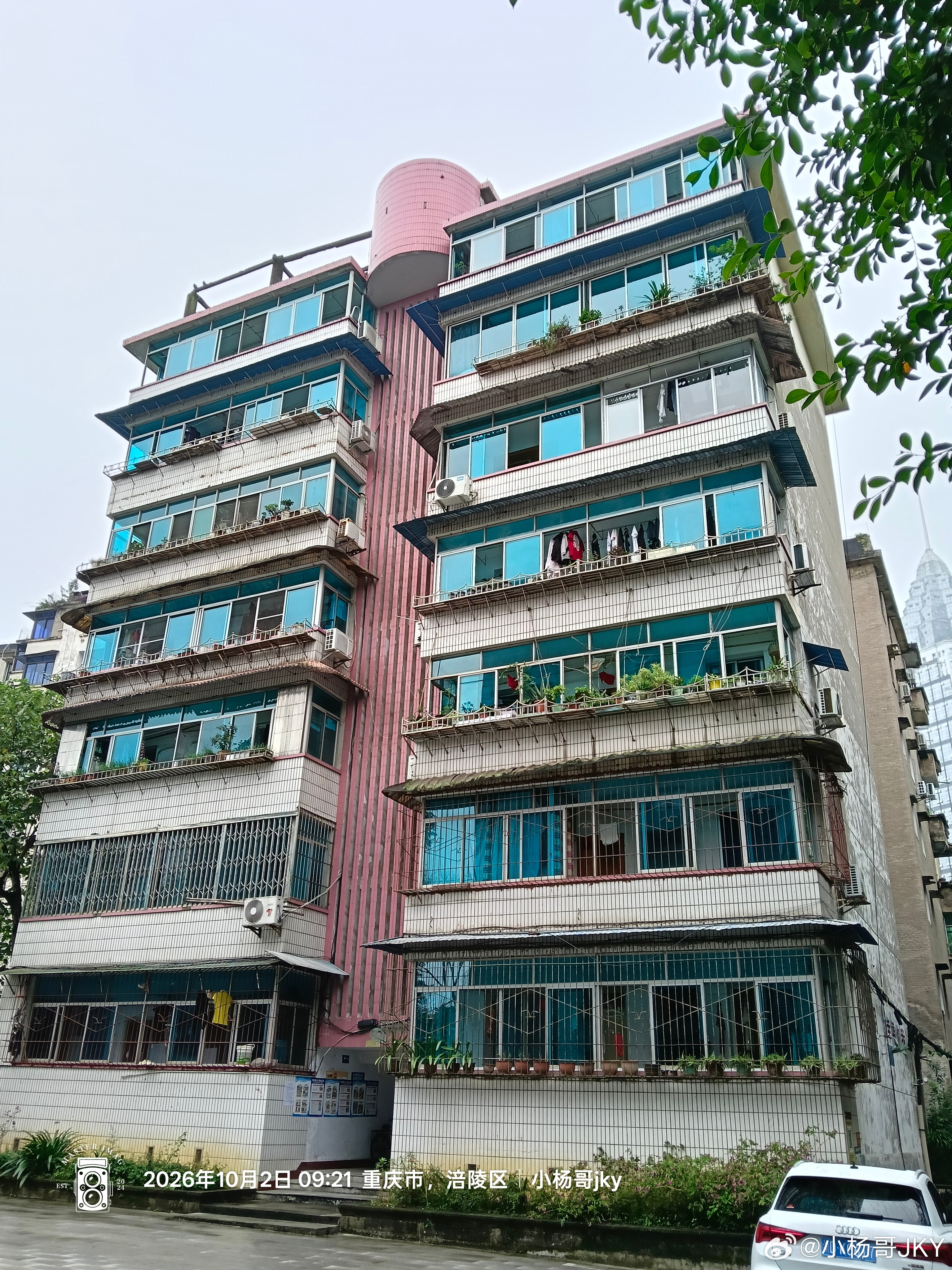 涪陵中心医院walk这个假期我在重庆跟着小杨哥去旅行涪陵身边事涪陵乡村漫游小杨哥