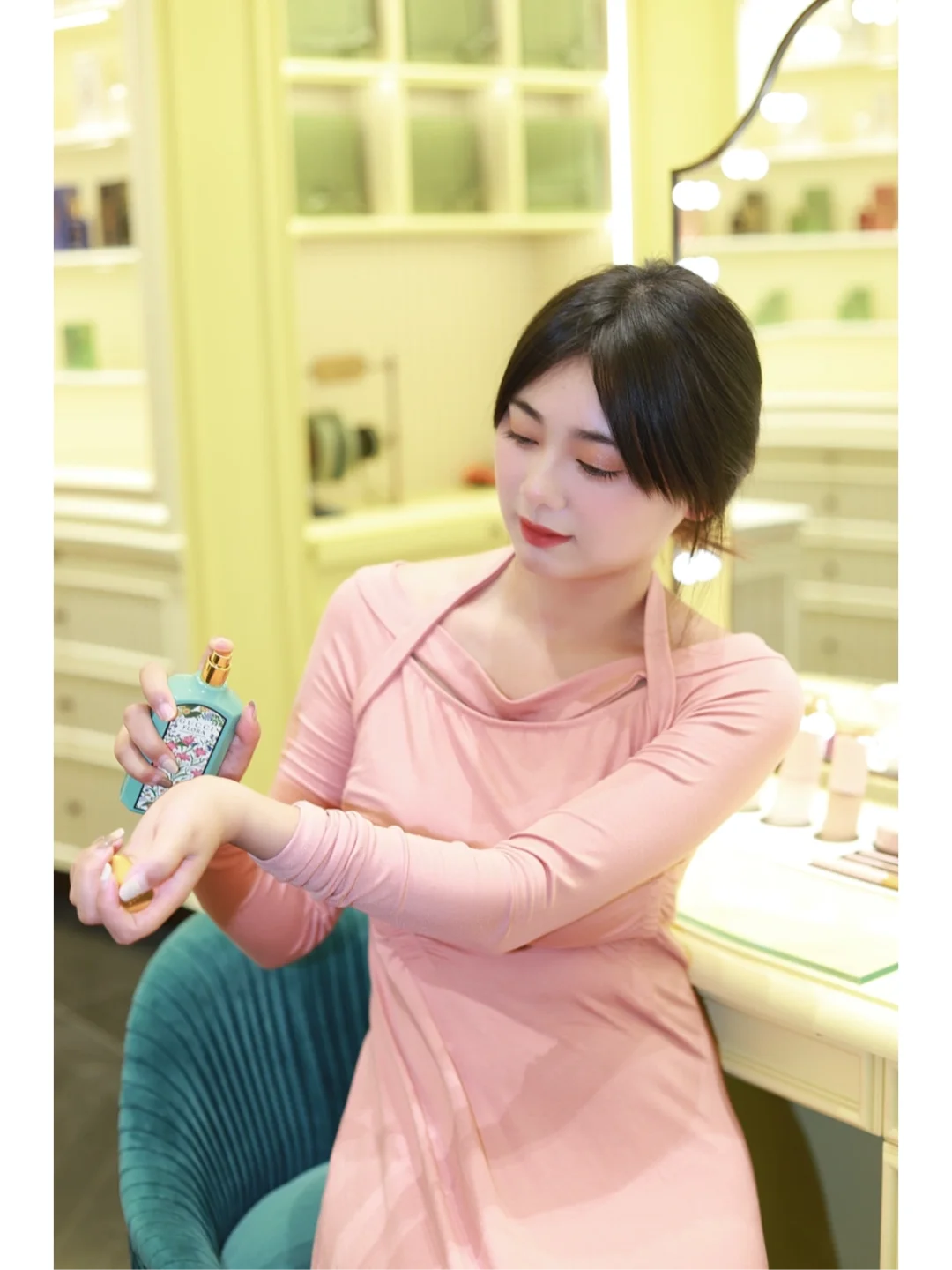 遇见古驰美妆，和茉莉碰个满怀