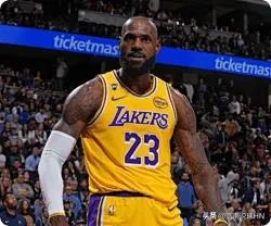 NBA历史上，最后一个赛季场均20+得分，排名如下:

1、詹姆斯，25-26年