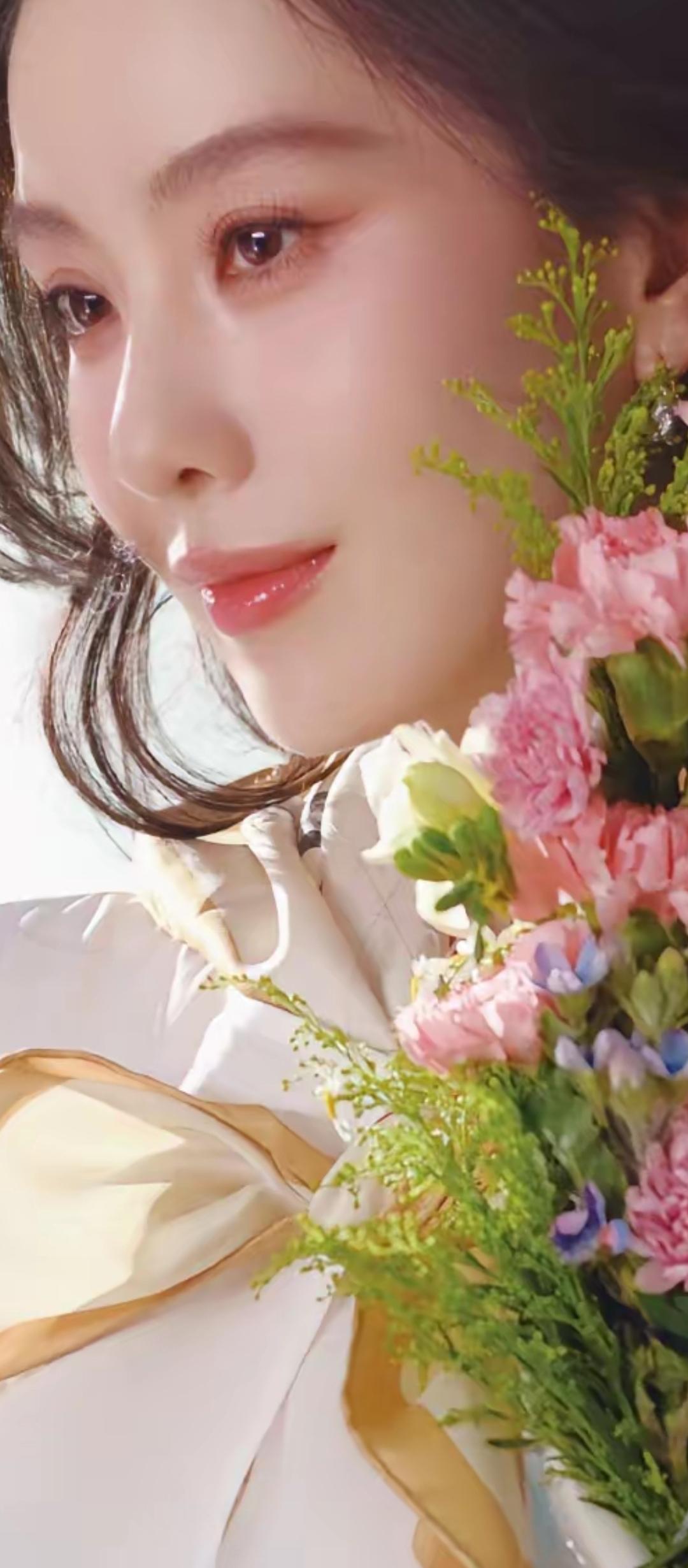 温柔花束，绽放你的美丽！🌸💐🌺