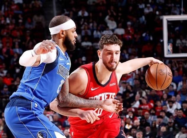 火箭主场迎战独行侠，残阵独行侠能否逃过四连败命运？
火箭目前29胜17负，西部排