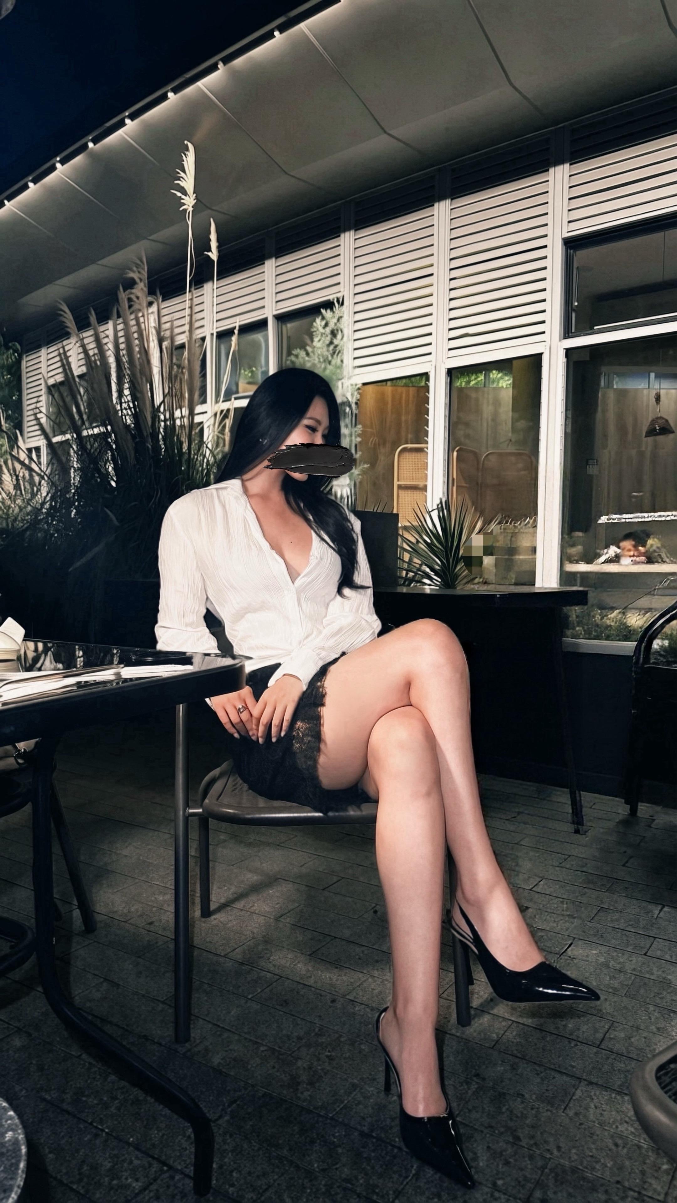 爱上我  人之常情。正视自己 尊重自己 欣赏自己 有正确的三观  不要...