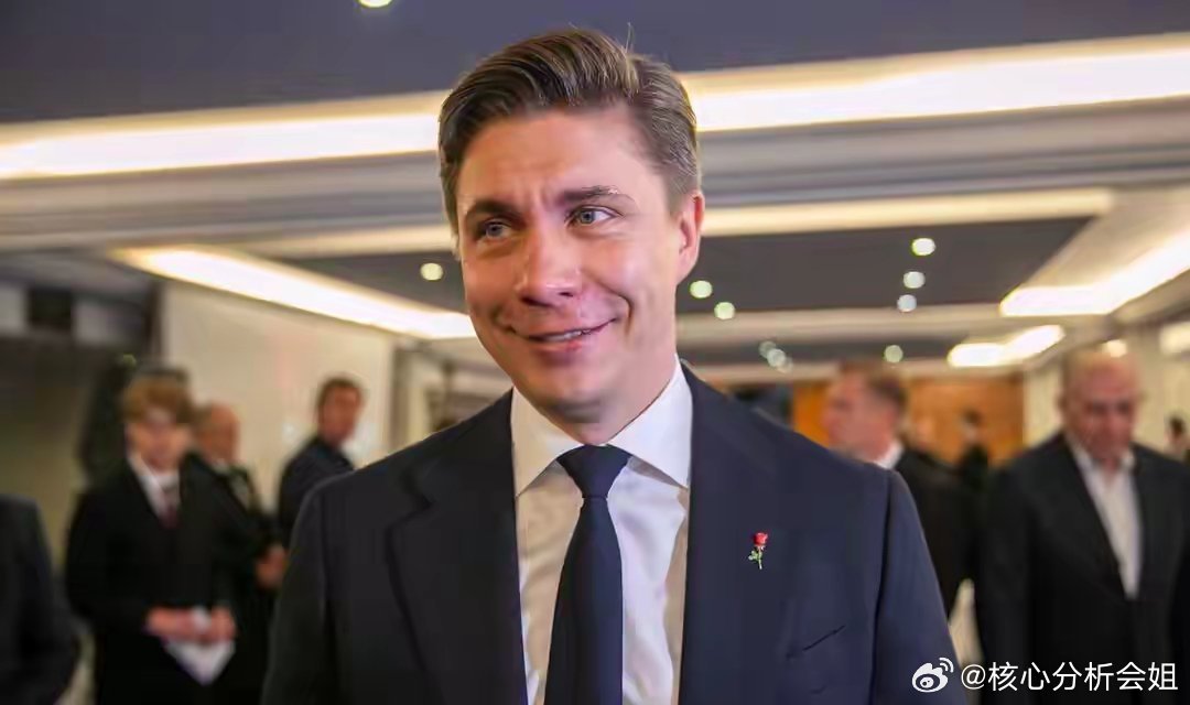 立陶宛新任总理现身，一上来就对台当局喊话，又一个狠角色登上台面。此前表态要修复对