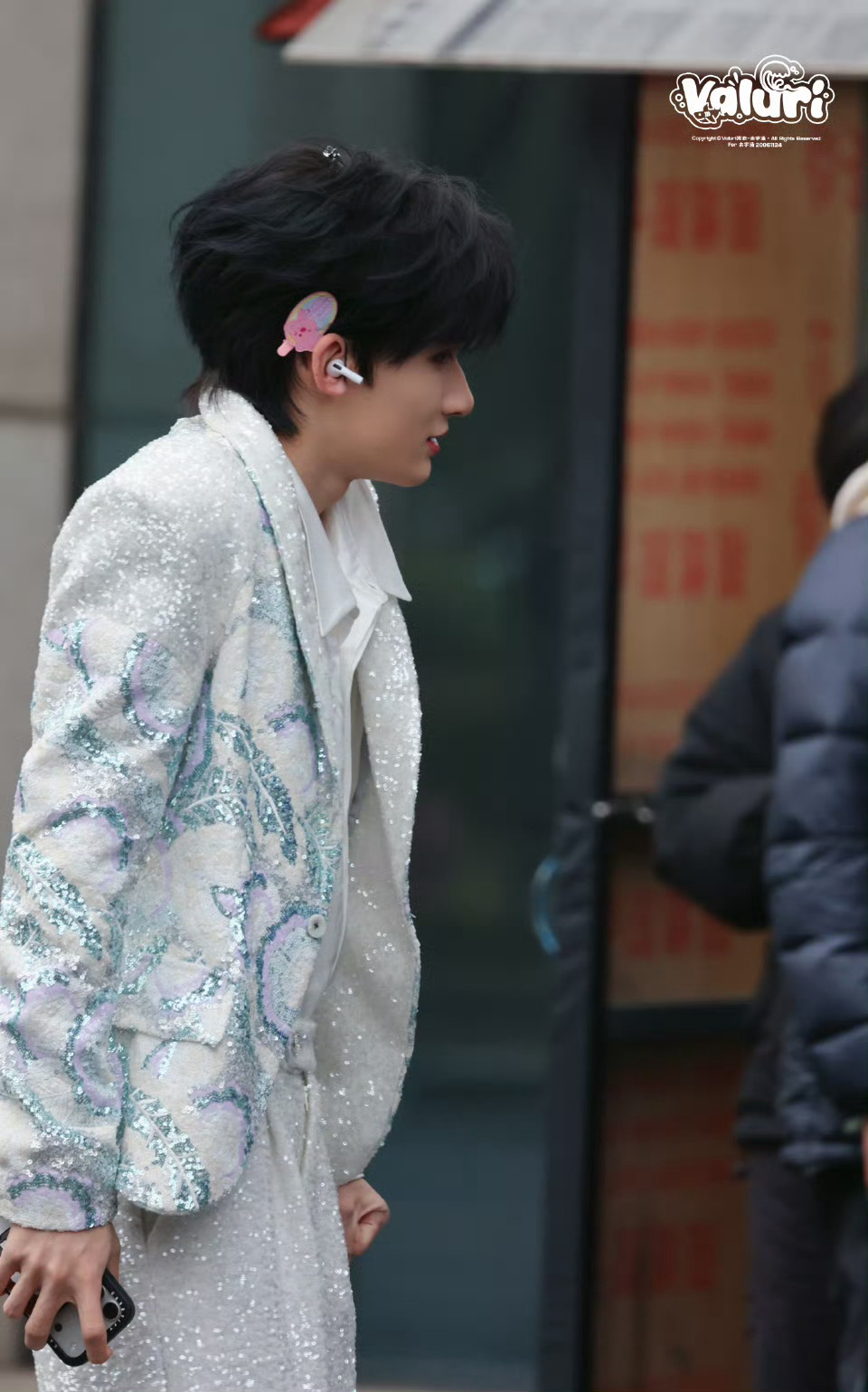 bling bling的小余浙江春晚上班！冷空气 小🐟讨厌你！！余宇涵浙江春晚