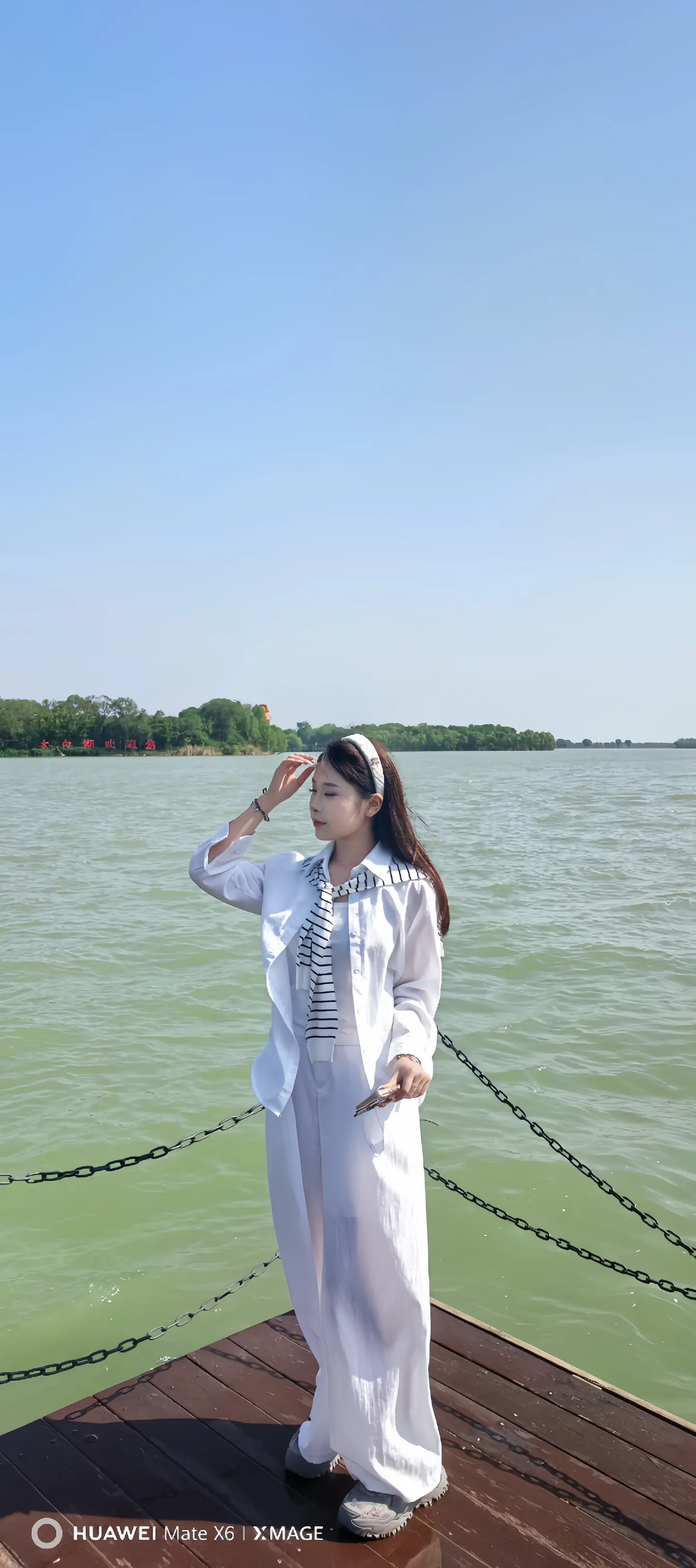 我总是不敢依赖一个人 我总是害怕有一天那个人会离开 那我只能站在原地手足无措
