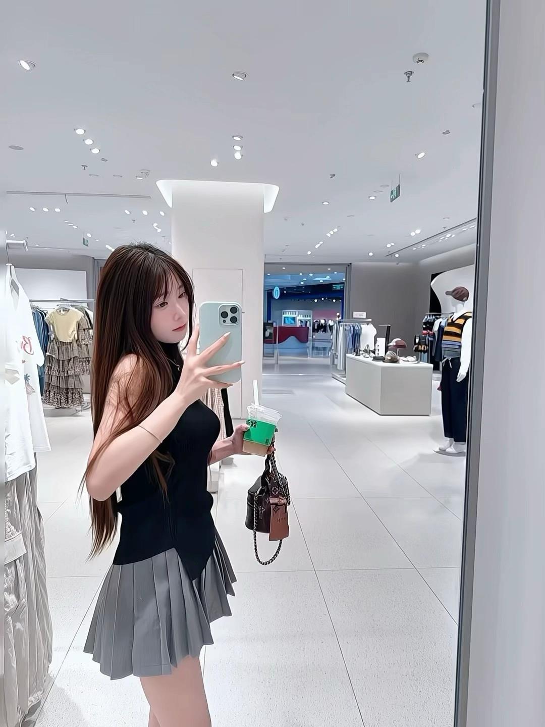 我的性格相当恶劣 但胜在脸蛋实在太好看