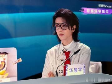 节目组这波操作太懂观众心啦！网友前脚刚提增加导师直拍机位，后脚 直播就安排上。花