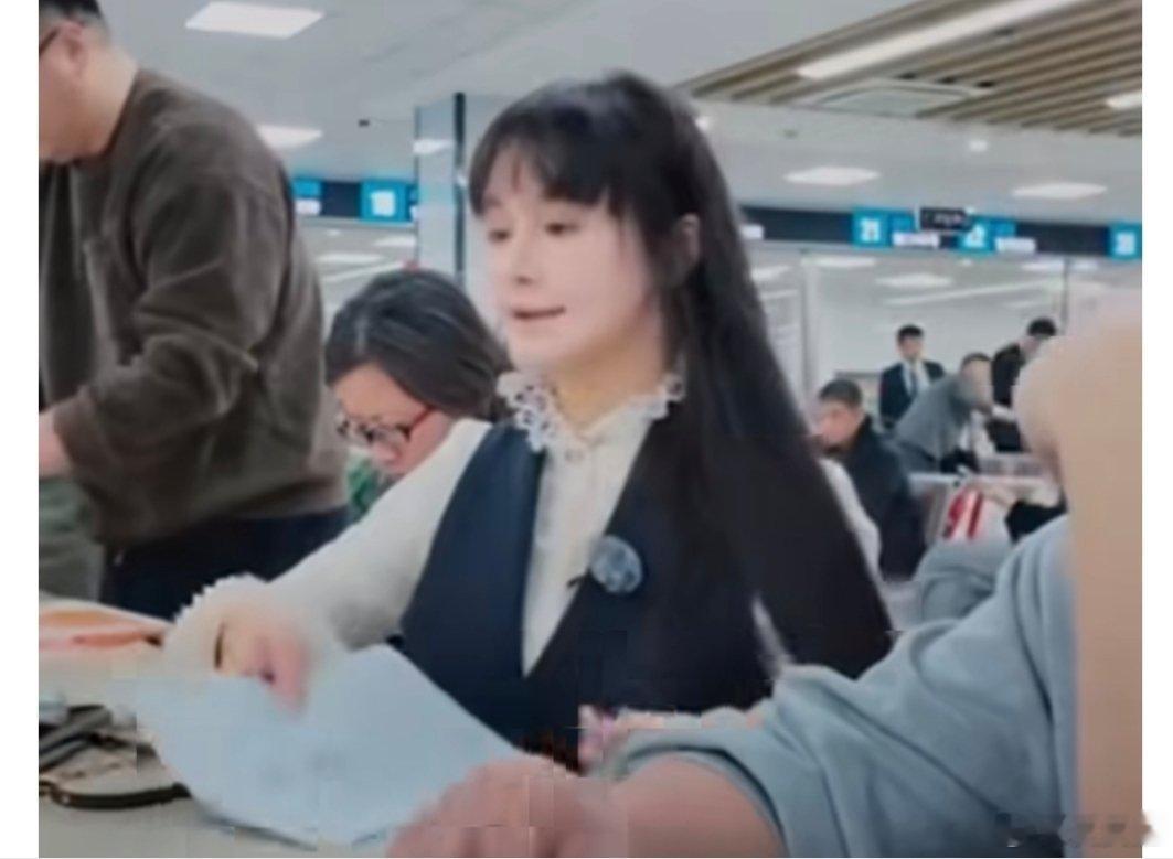 邹市明拒绝上海户口说我是贵州人无语了，这也拿出来说事，不炒作不行吗？ 