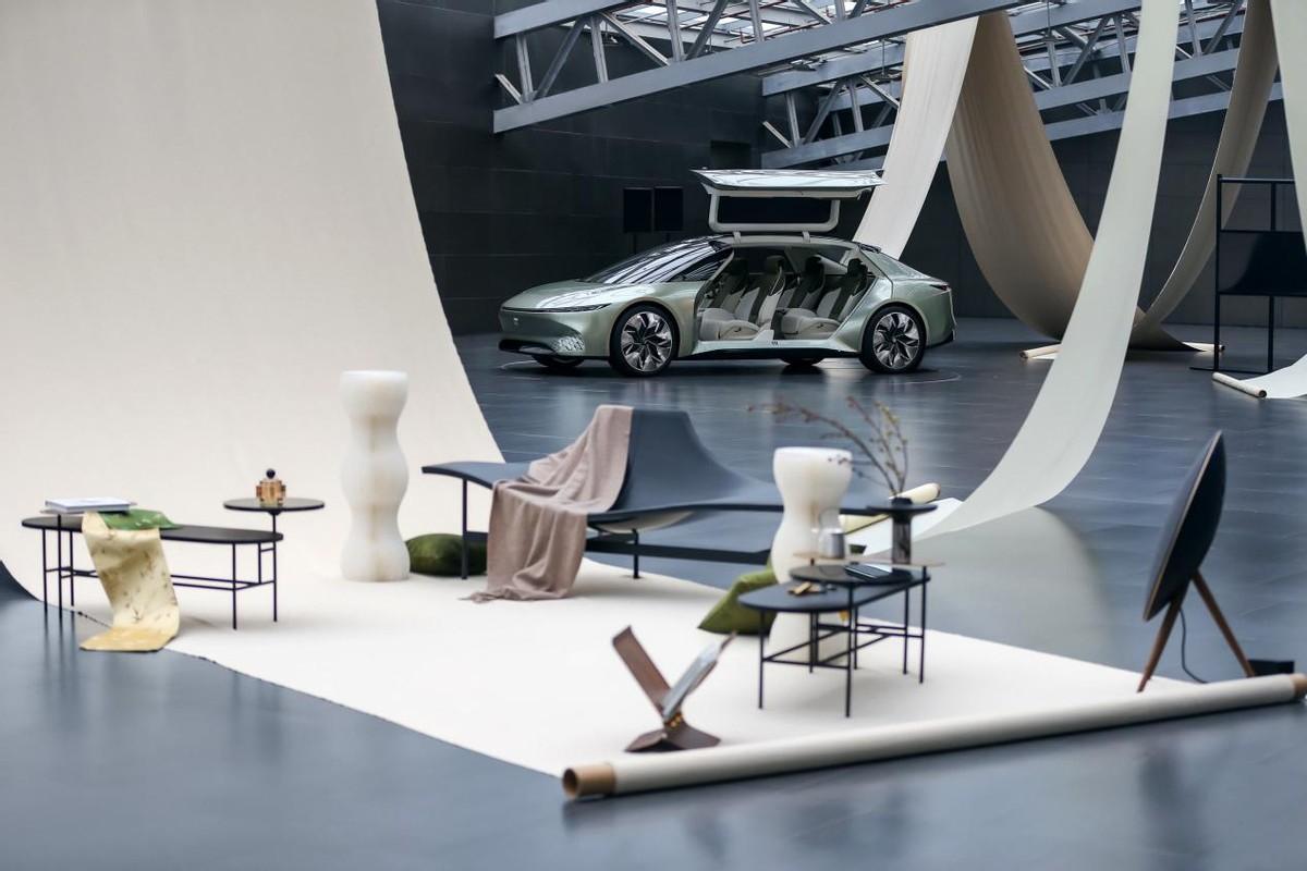 

在新能源时代的浪潮席卷之下，汽车行业也产生了百年未有的巨大变革。当下，各大汽