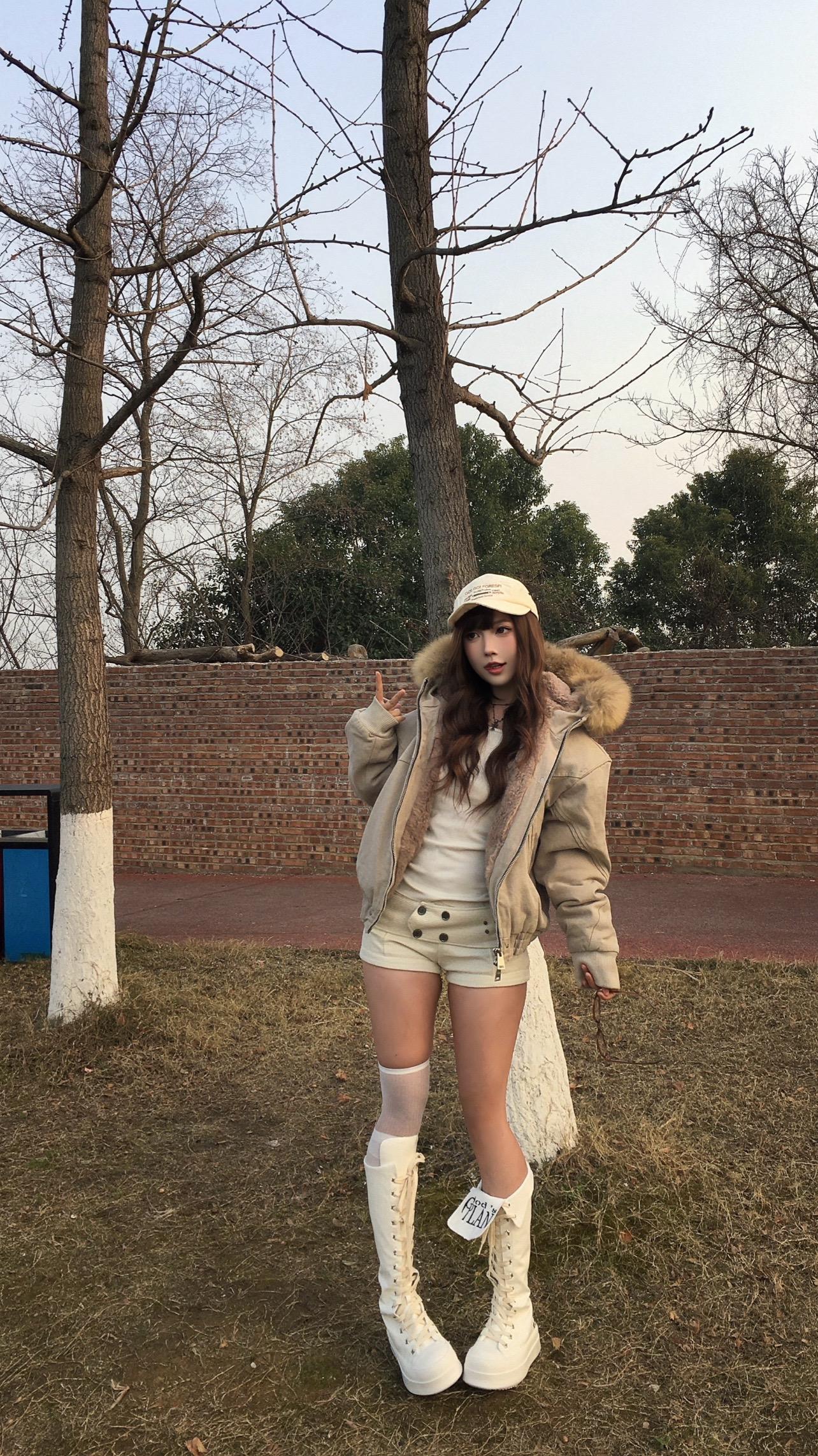 出来干了一年 准备跟家里人要点车费回家过年了