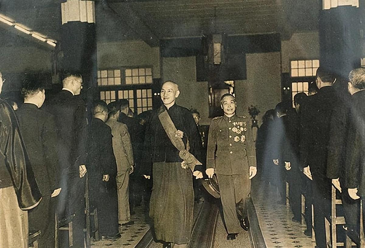 1959年李宗仁向新中国赠送假画，毛主席却说花十二万美元买这件东西很值得吗？
1