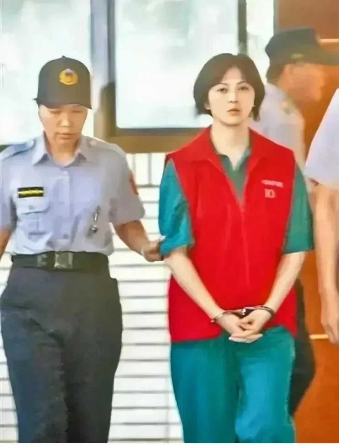 2012年，台湾，被判处死刑的林于如，照片中的她身材高挑，面容姣好，然而谁也想不