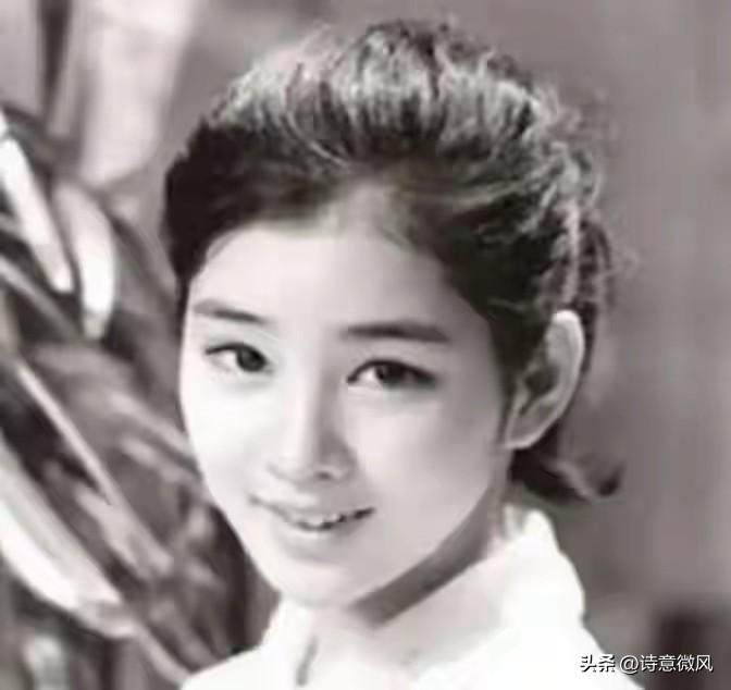 洞房夜被嫌丑，她独守空房68年，临终遗物看哭所有人！
 
1912年正月十五，四