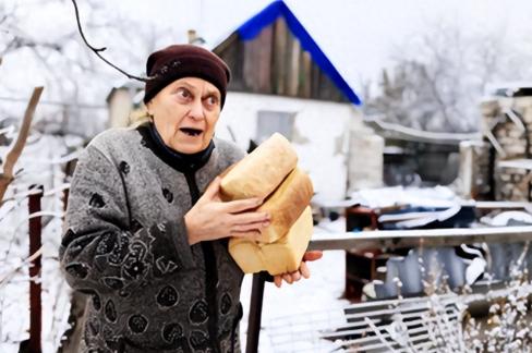 【无医无援的绝境：乌前线居民讲述丈夫重伤半月缓慢离世之痛】据俄媒报道，乌克兰前线