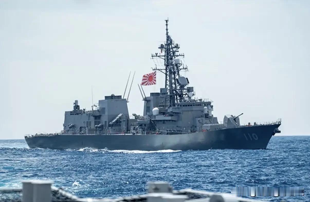 在错误的道路上越走越远，日本自卫队舰艇在《马关条约》签订日闯入台湾海峡。

4月