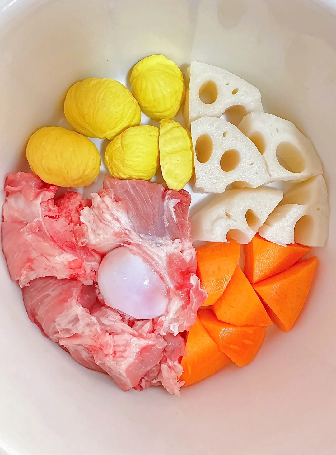 这个汤也太太太鲜甜啦！！