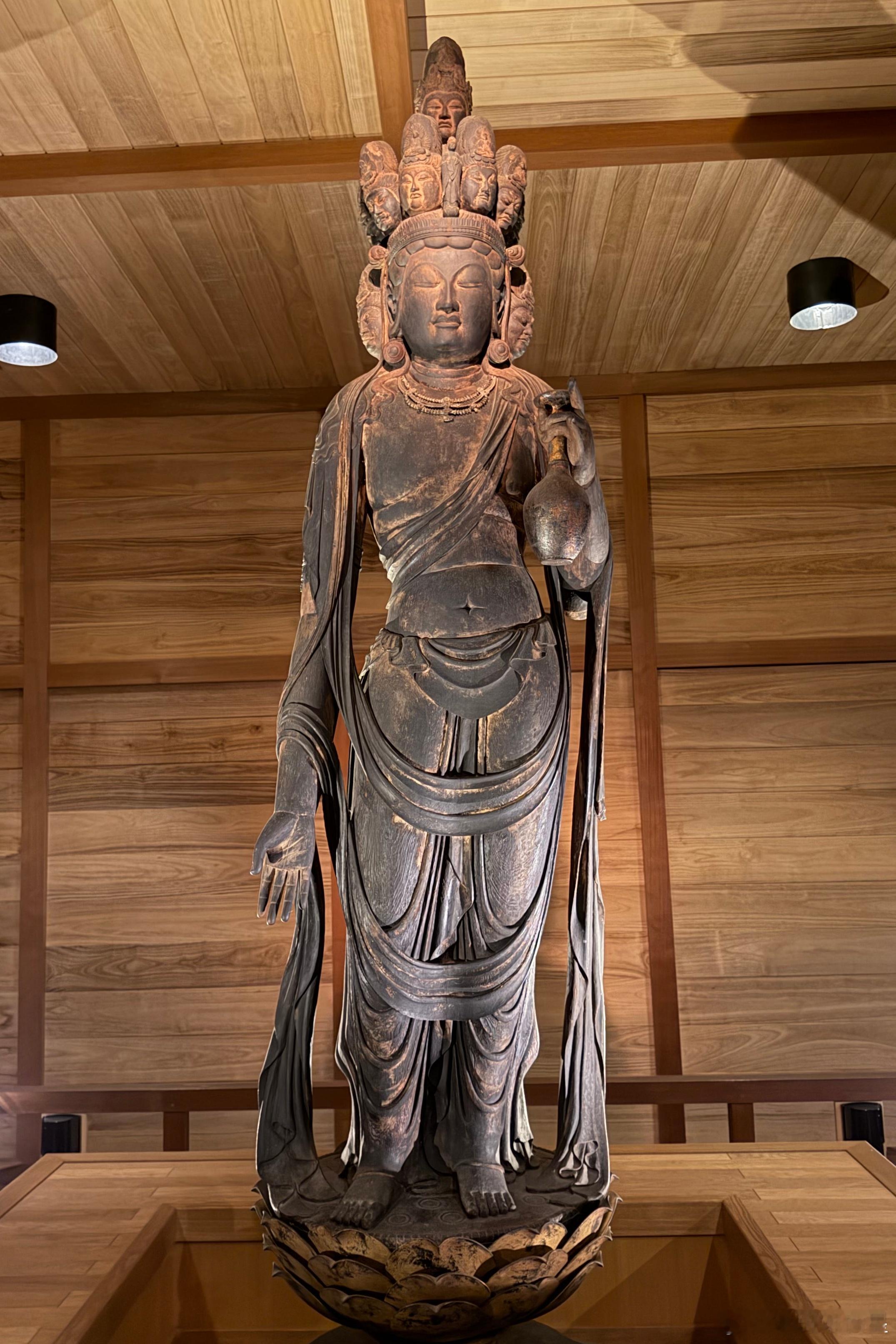 总结：2025年新见的9件最经典的日本国宝文物。丙子椒林剑 7世纪飞鸟时代 四天