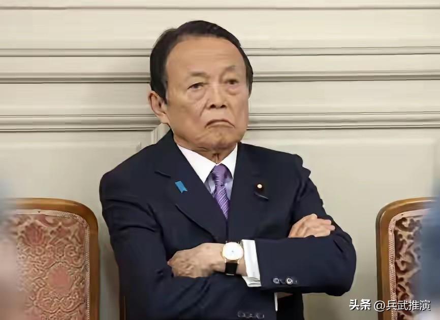 日本扯下遮羞布！

5月28日，小马科斯跑到日本，和日方高调发联合声明，宣布正式