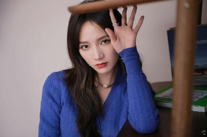 孟佳孟佳唱跳版心愿便利贴你好星期六反复回看的舞台！孟佳版《心愿便利贴》全新唱跳改