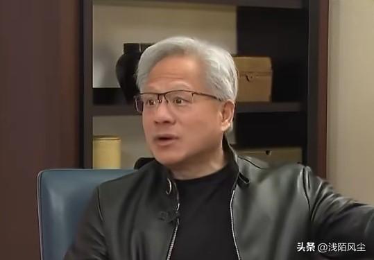 英伟达CEO黄仁勋就“AI导致失业”论调声称，把AI和失业挂钩的叙述“又懒又不负