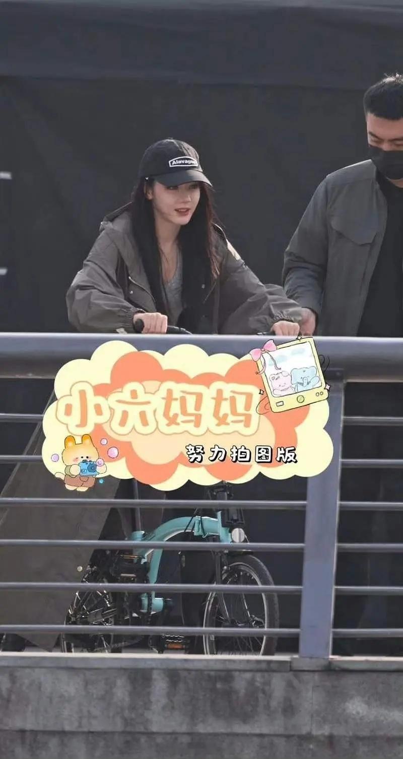 感觉高糊状态下的迪丽热巴更漂亮了 ​​​