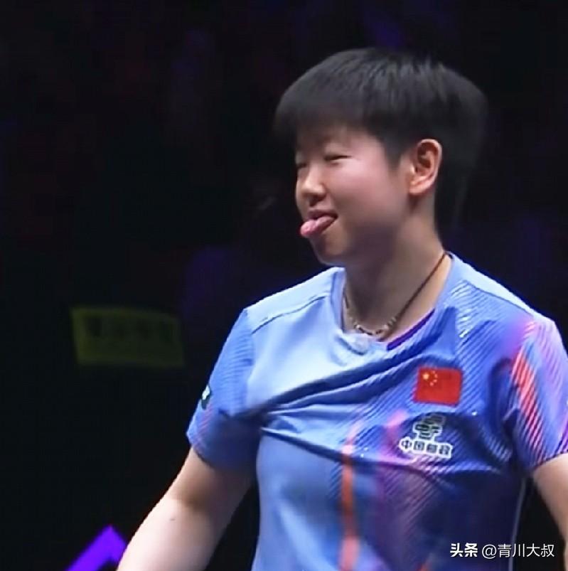 哈哈！莎莎和迪亚兹打球太放松了，失误了还吐舌头[捂脸]

不过这场球，
迪亚兹一