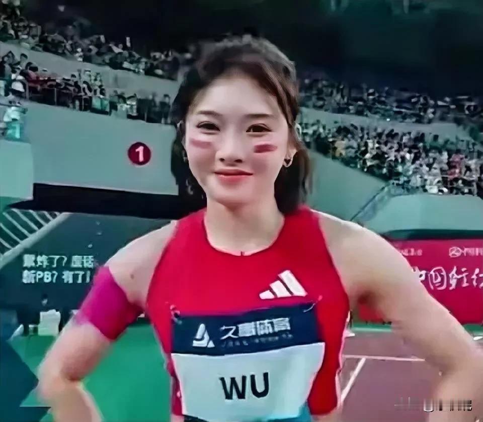 确实，本来还挺讨厌吴艳妮的。

不过现在细想起来，宁让运动员靠作秀赚钱，也别让他