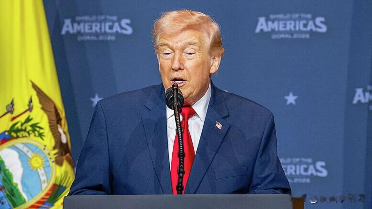 特朗普称他的代表将前往伊斯兰堡就伊朗问题进行会谈

¬ 伊朗军队阻止两艘油轮通过