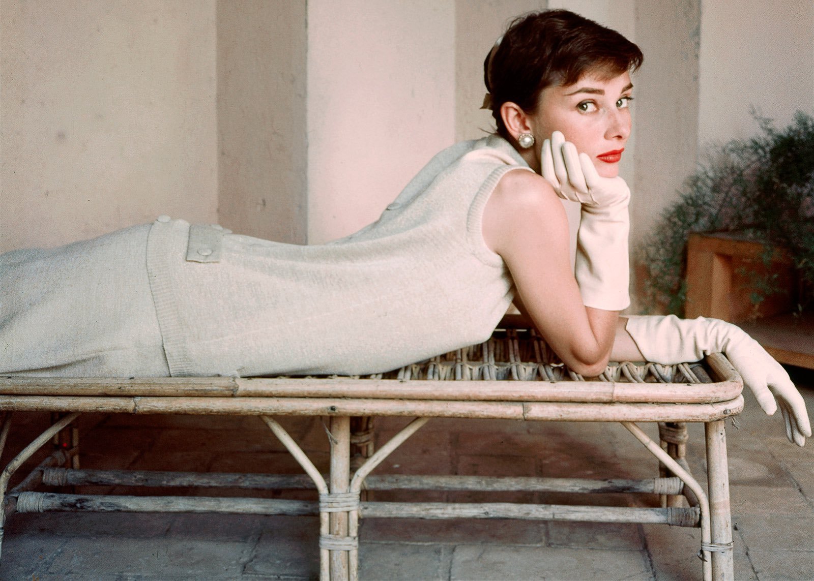 Audrey Hepburn, 1955 