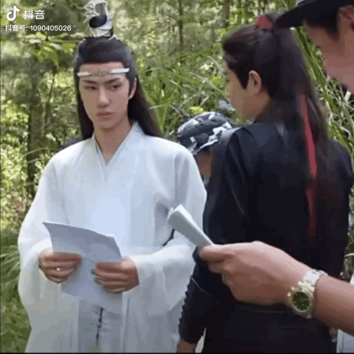 卧槽 有没有人懂肖战这个笑啊啊啊啊 最高级的猎人往往以猎物的方式出现[写作业][