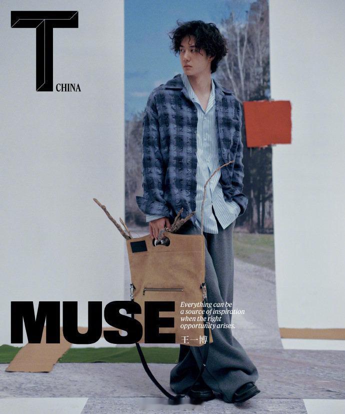 王一博素颜出镜杂志封面拍摄 再次突破自我！以素颜完成《T》第四封。这绝非简单的不