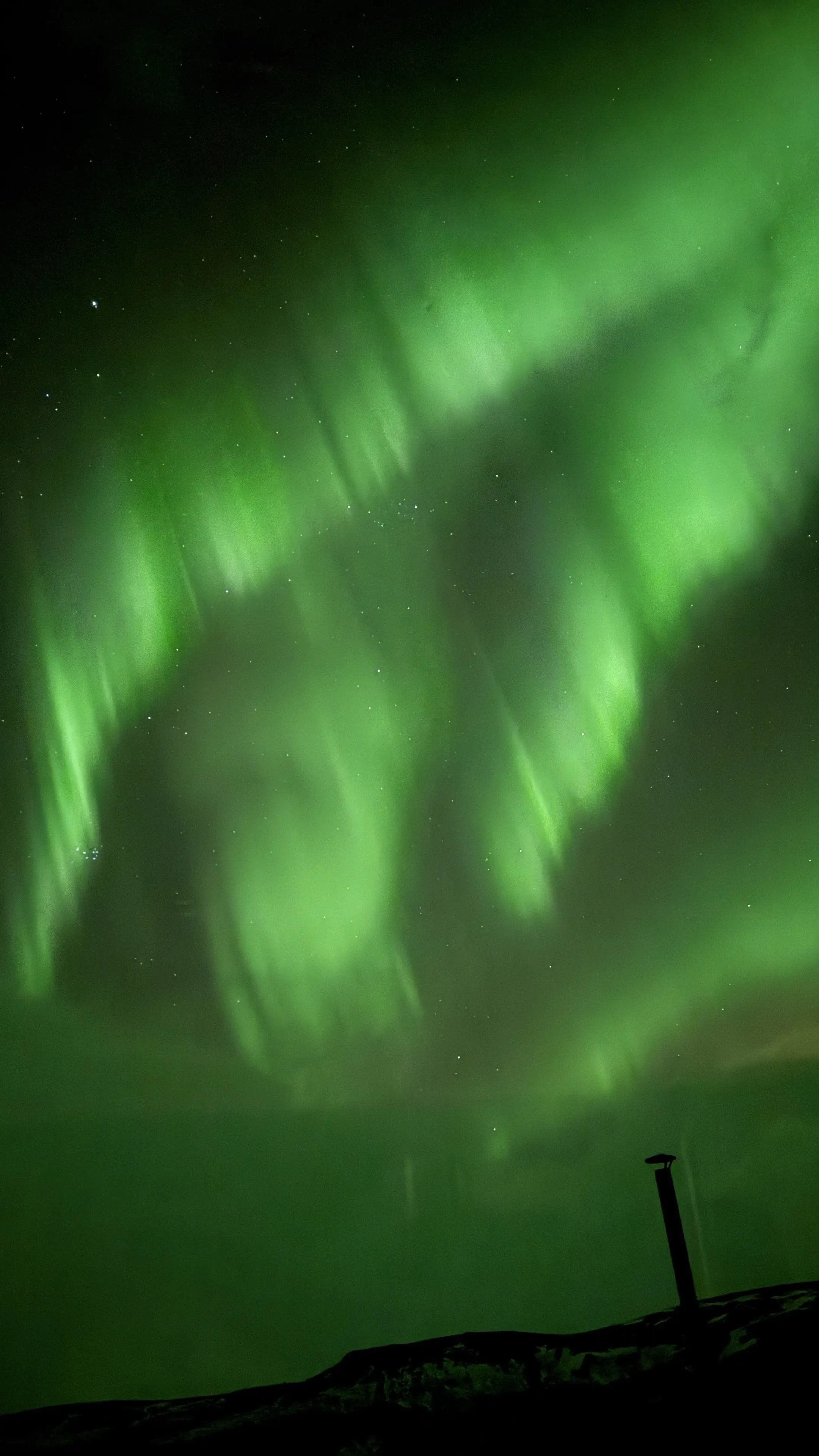在世界的尽头冰岛追到了极光🧊