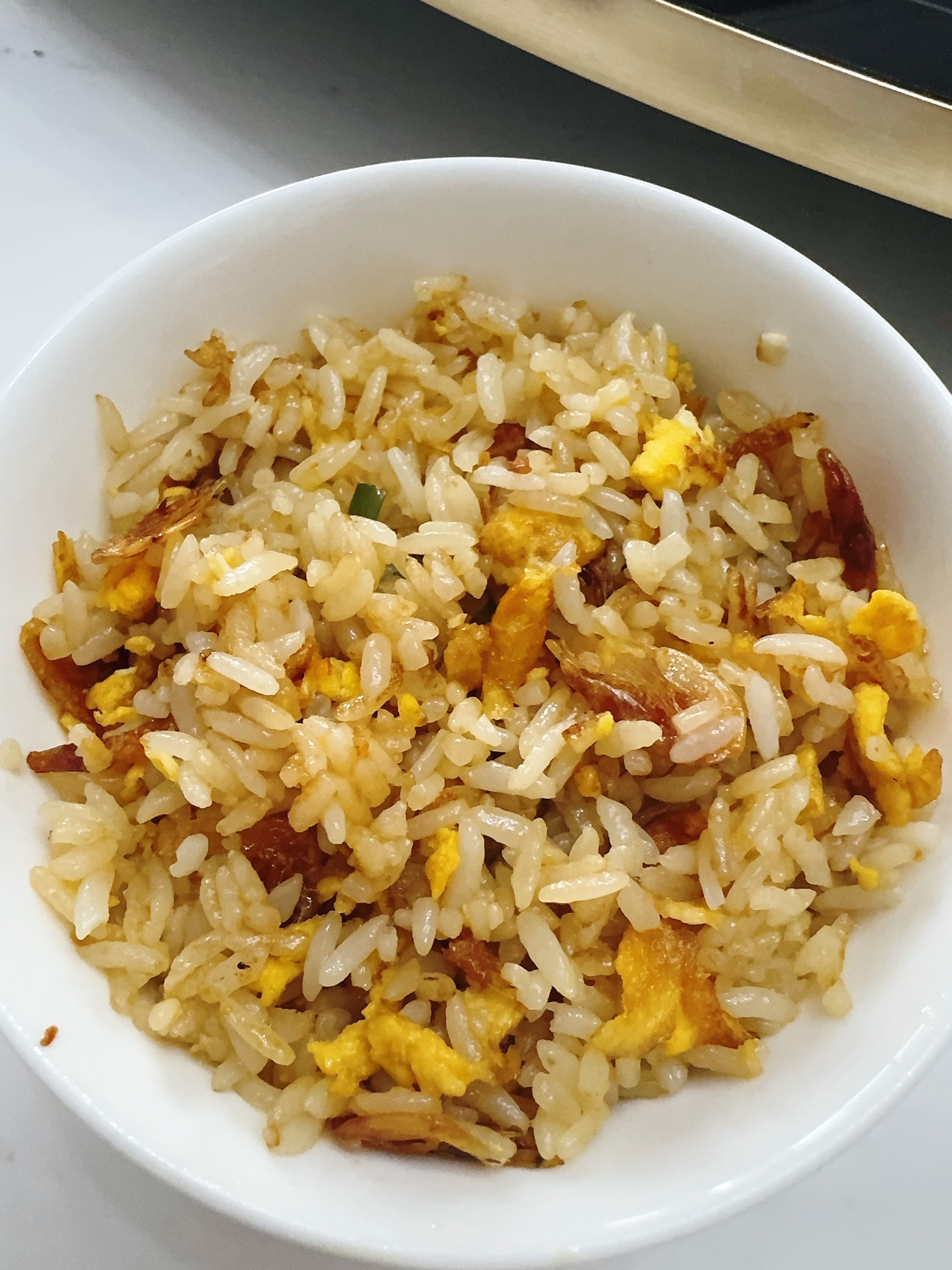 麻麻的蛋炒饭，真的很好吃……就是吃了会晕碳！ 