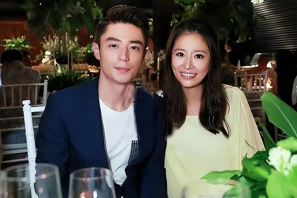 林心如曾劝霍建华做医美被拒林心如早前私下劝说霍建华尝试医美保养状态，不料遭到对方