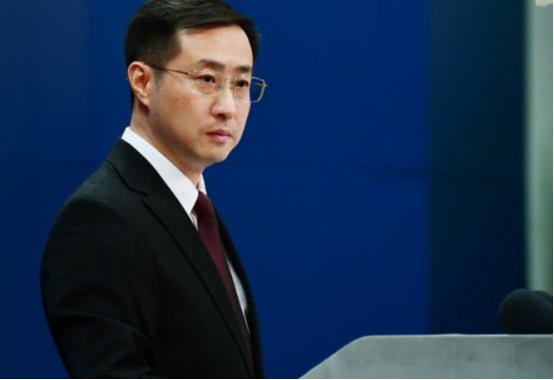 李在明这下彻底傻眼了！正忙着跟中国修复关系，自家 "自己人" 突然捅出致命一刀，