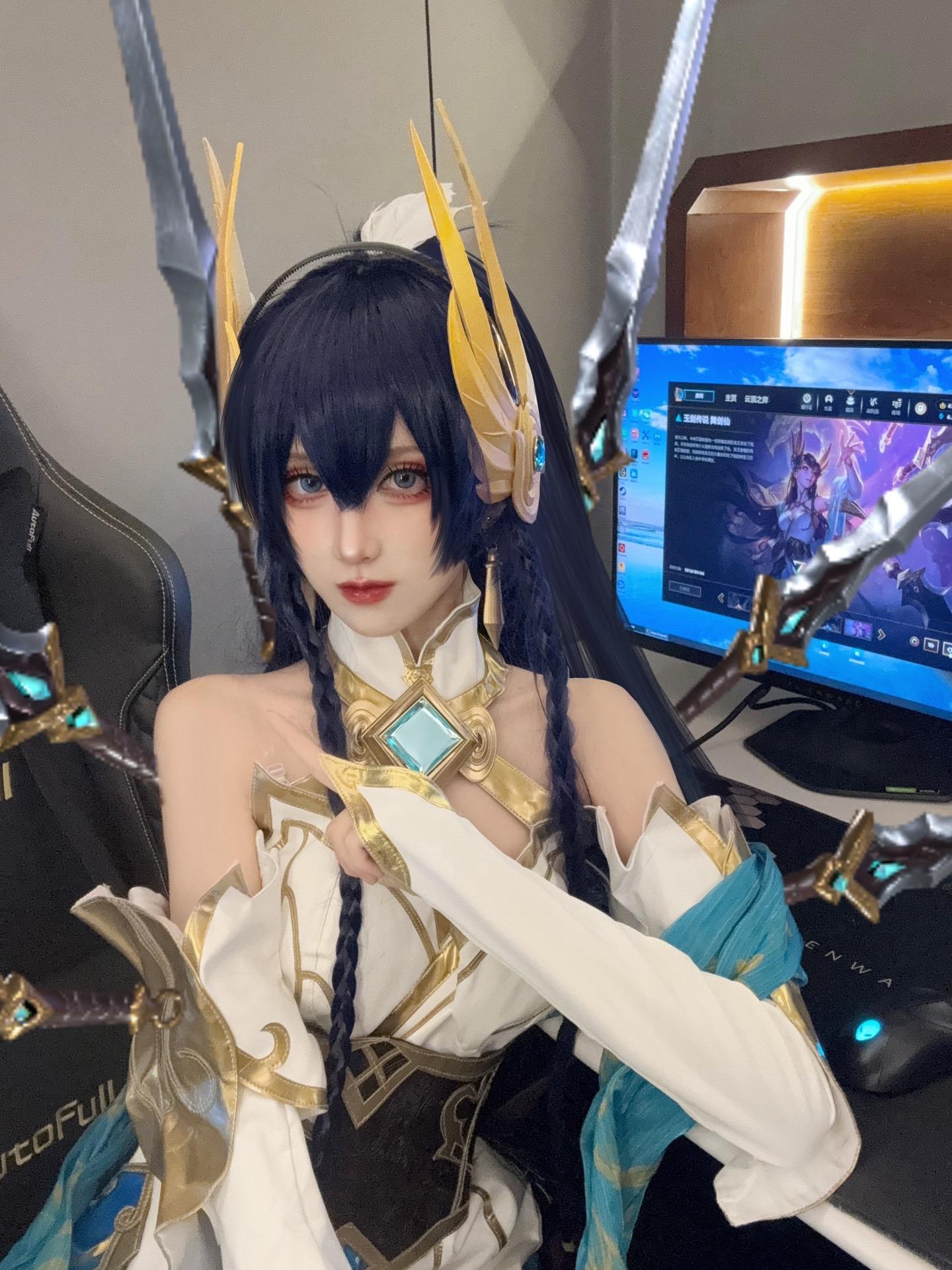 别铲了 上号打两把lol.