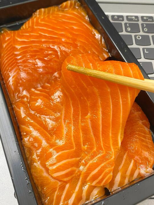 网购三文鱼安全下车！！肉质超嫩🥹…