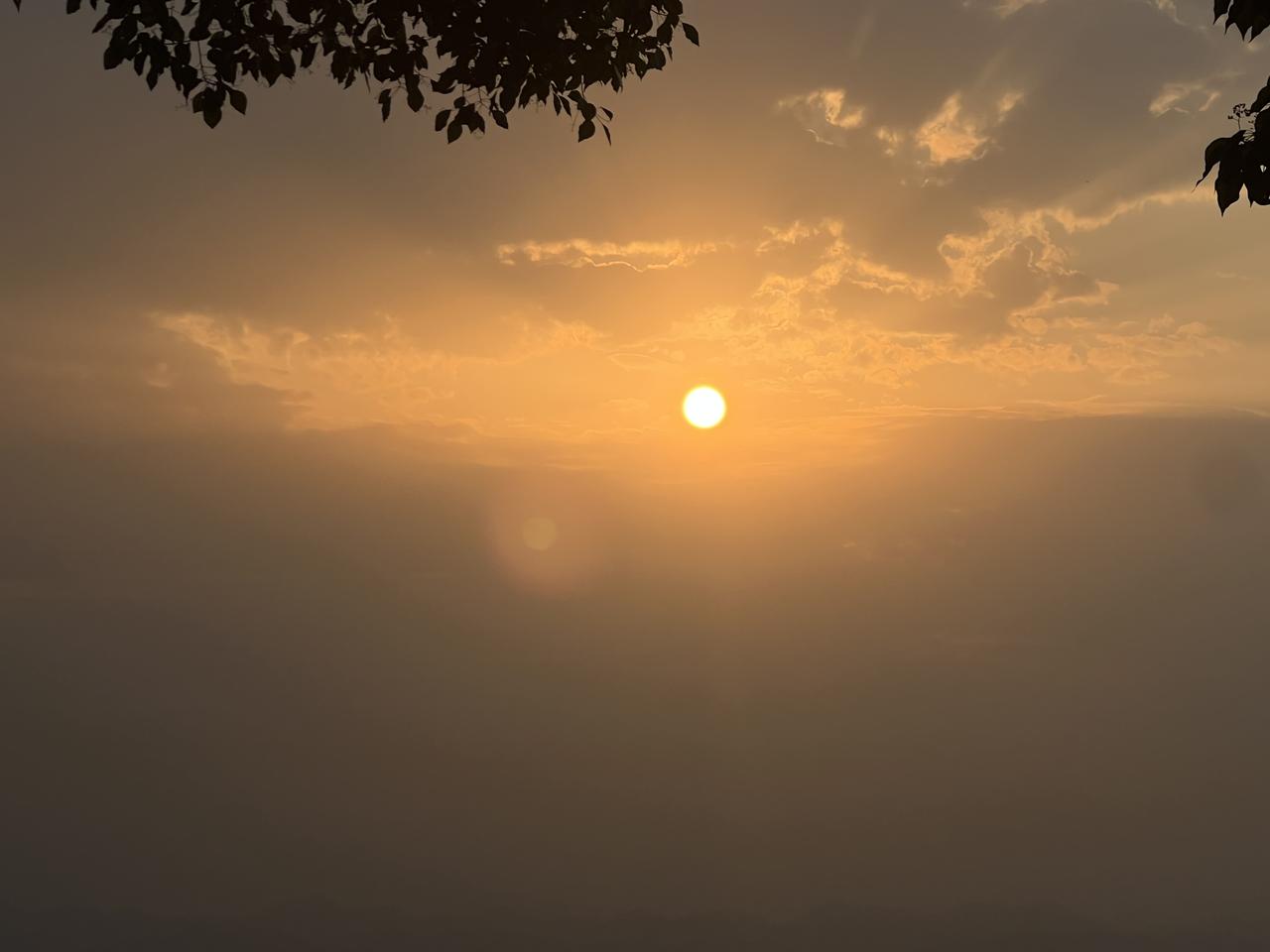 《还珠格格》首播时我追过。