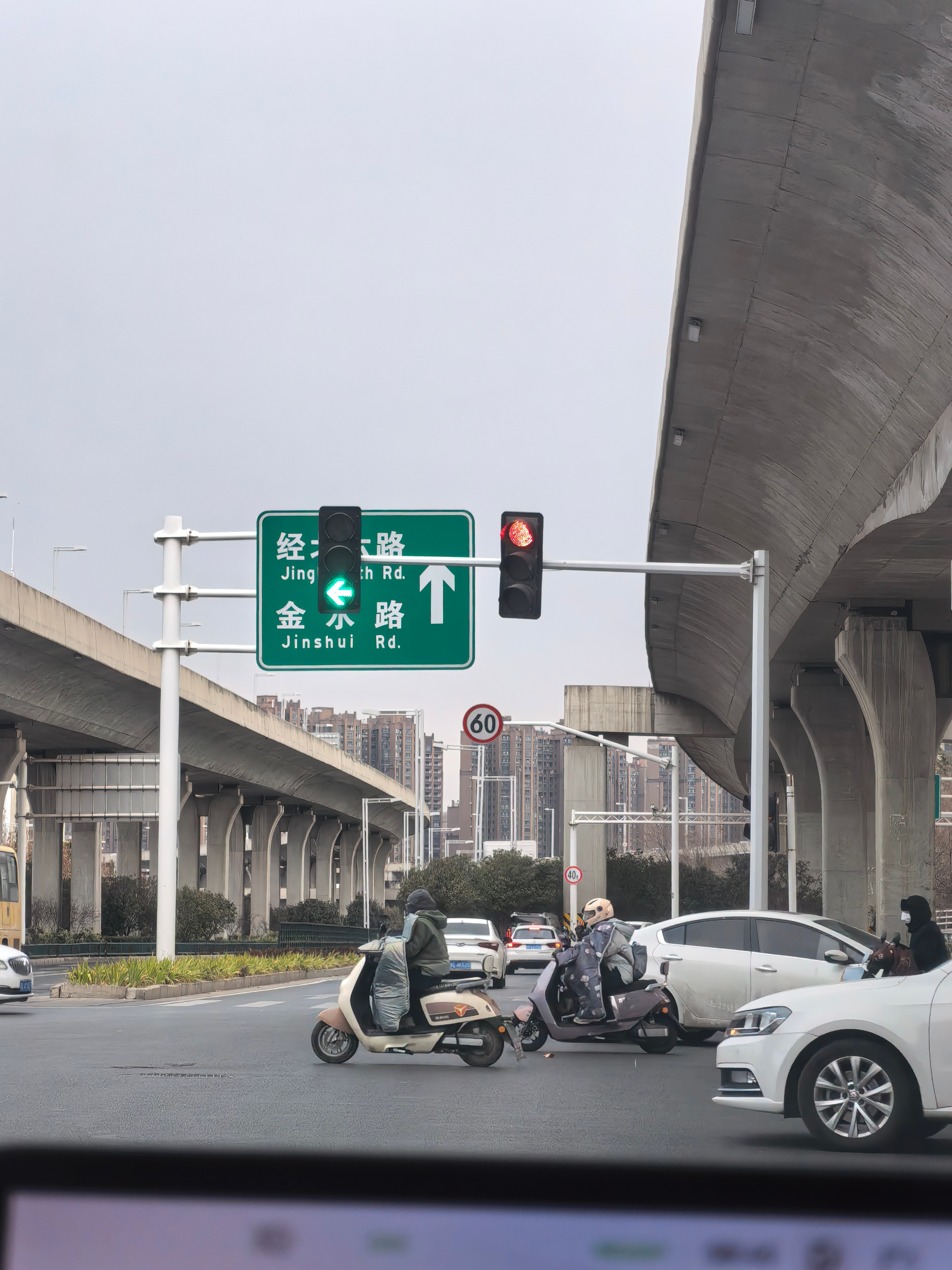 意识到一件很重要的事情，今天过完，就2026年了！ 