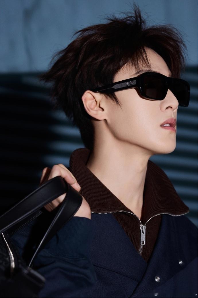 秀场阵容这块儿还要看Dior 巴黎时装周重磅阵容来袭！迪丽热巴、谷爱凌、李昀锐齐