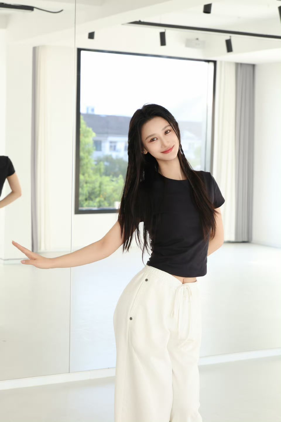 何宣林向张月respect✨ 何宣林在《乘风2026》舞台上向队长张月致敬的发言