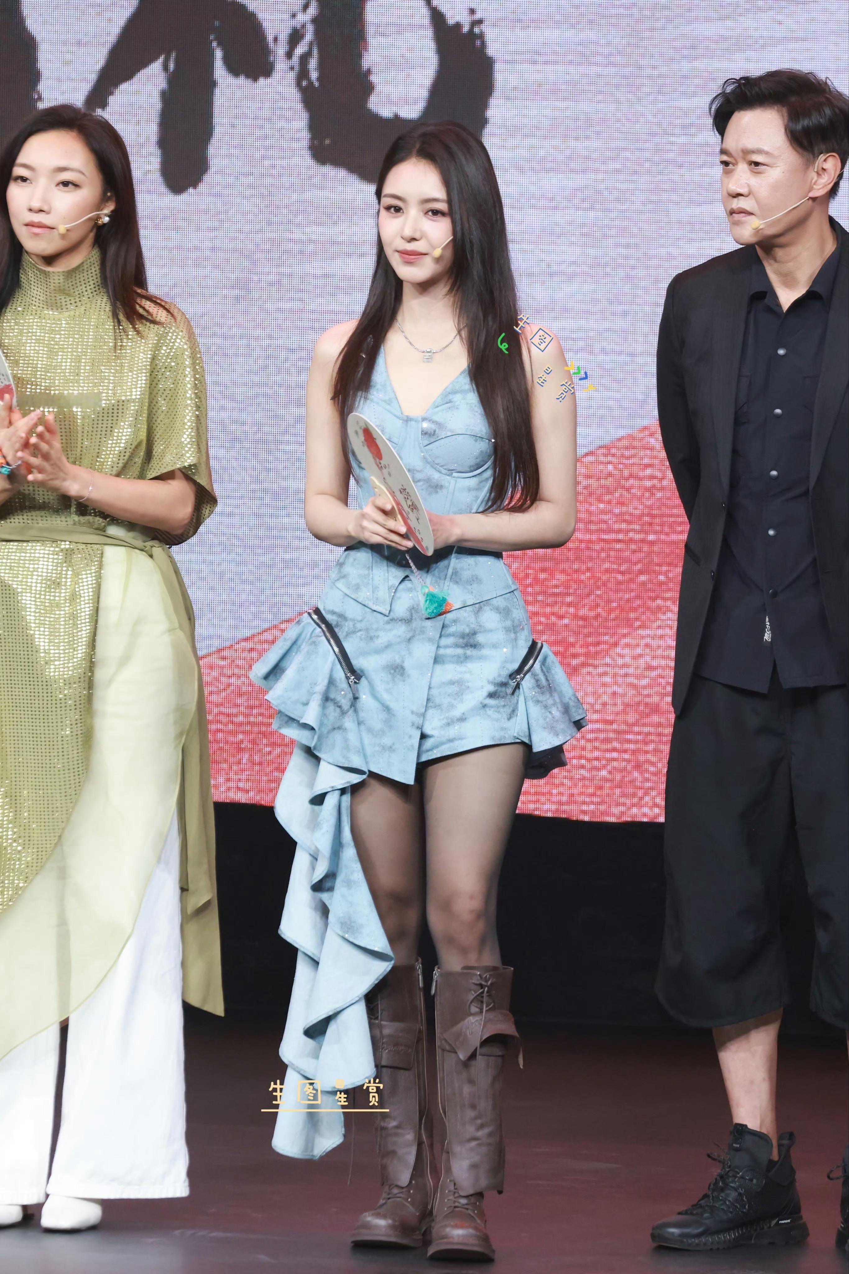 阎必果 💙 电视剧长安的荔枝路演生图 ​​​
