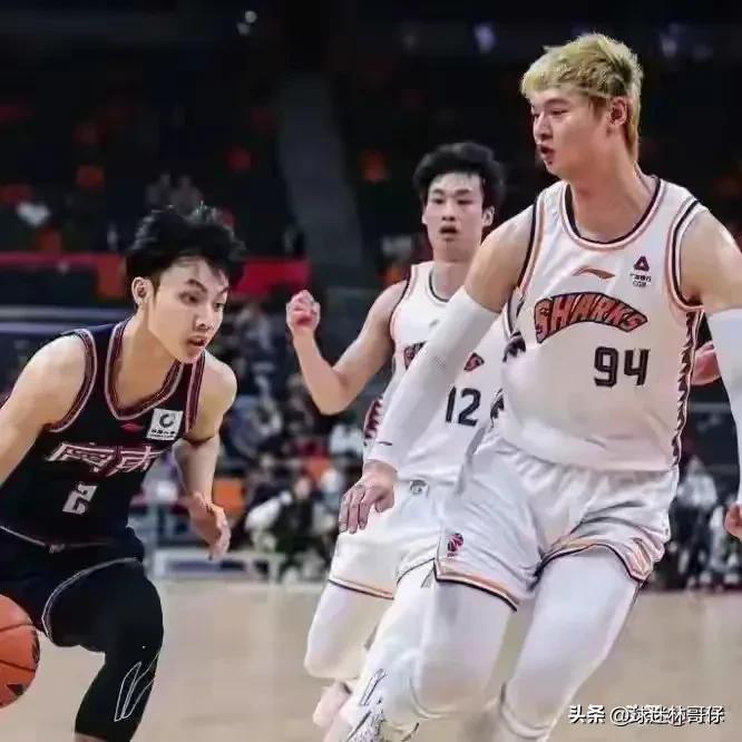 季后赛准备开打，广东夺冠概率排第一，领先第二差不多一倍。
这个谁也想不到吧？但欧