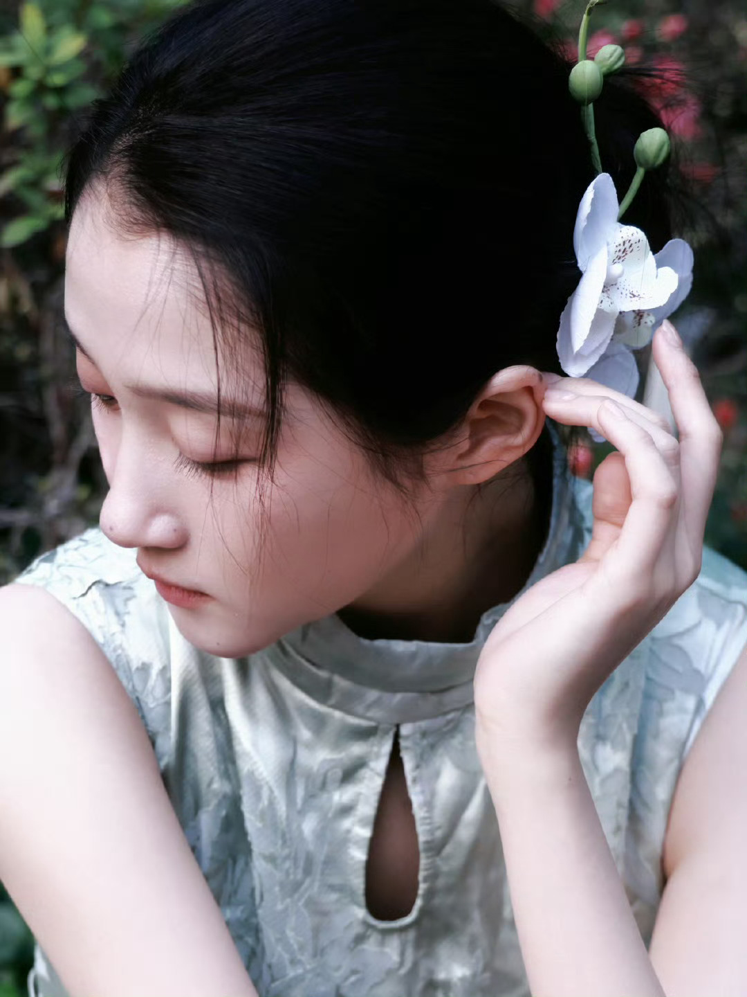 关晓彤 gxt关晓彤耀眼 gxt关晓彤晴也少年跨过泥泞，执灯直追时代 𝓣𝓮?