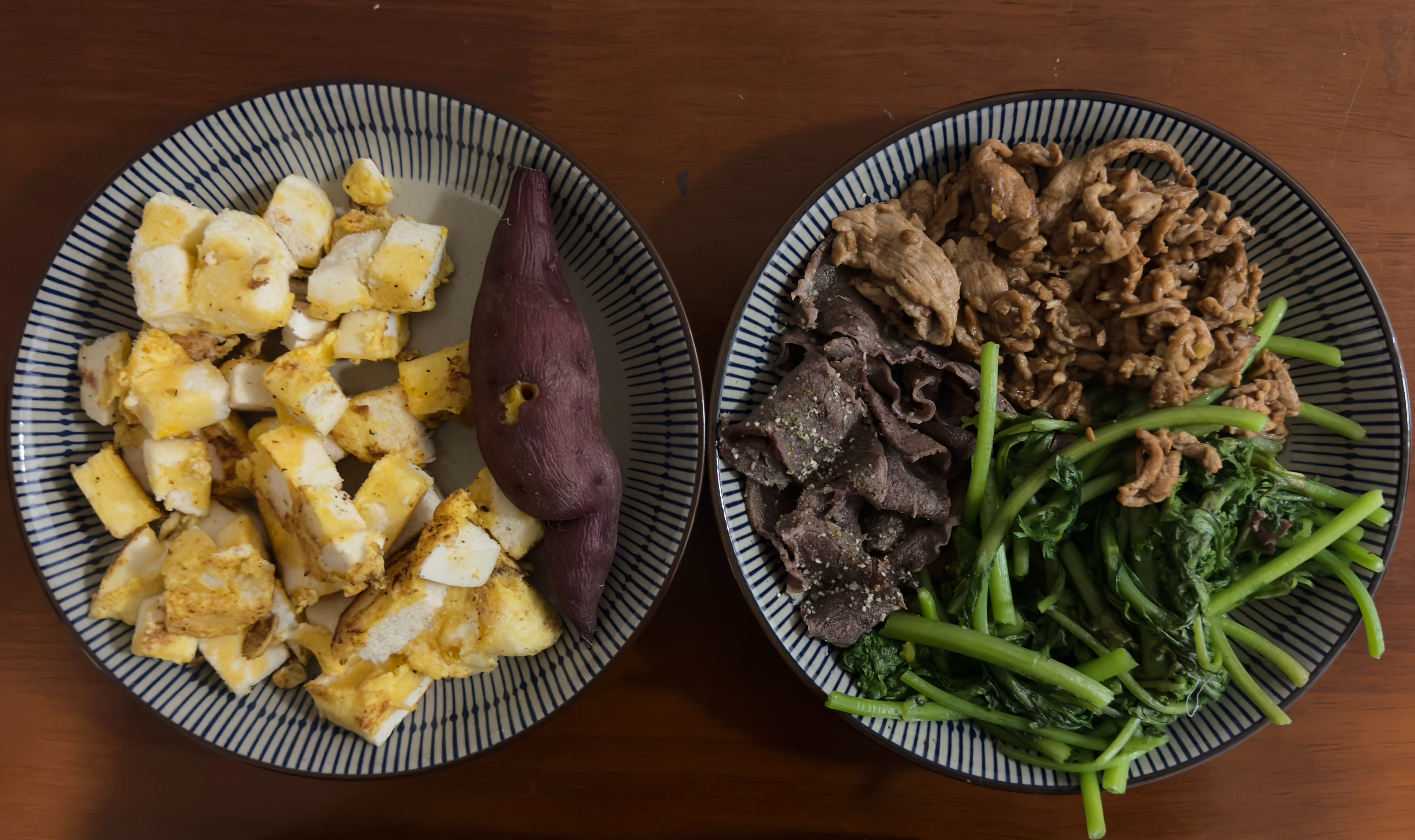 晚饭吃的啥？各种肉和青菜以及无油版馒头鸡蛋饼一个小板栗薯说好减脂的来打卡了，第3