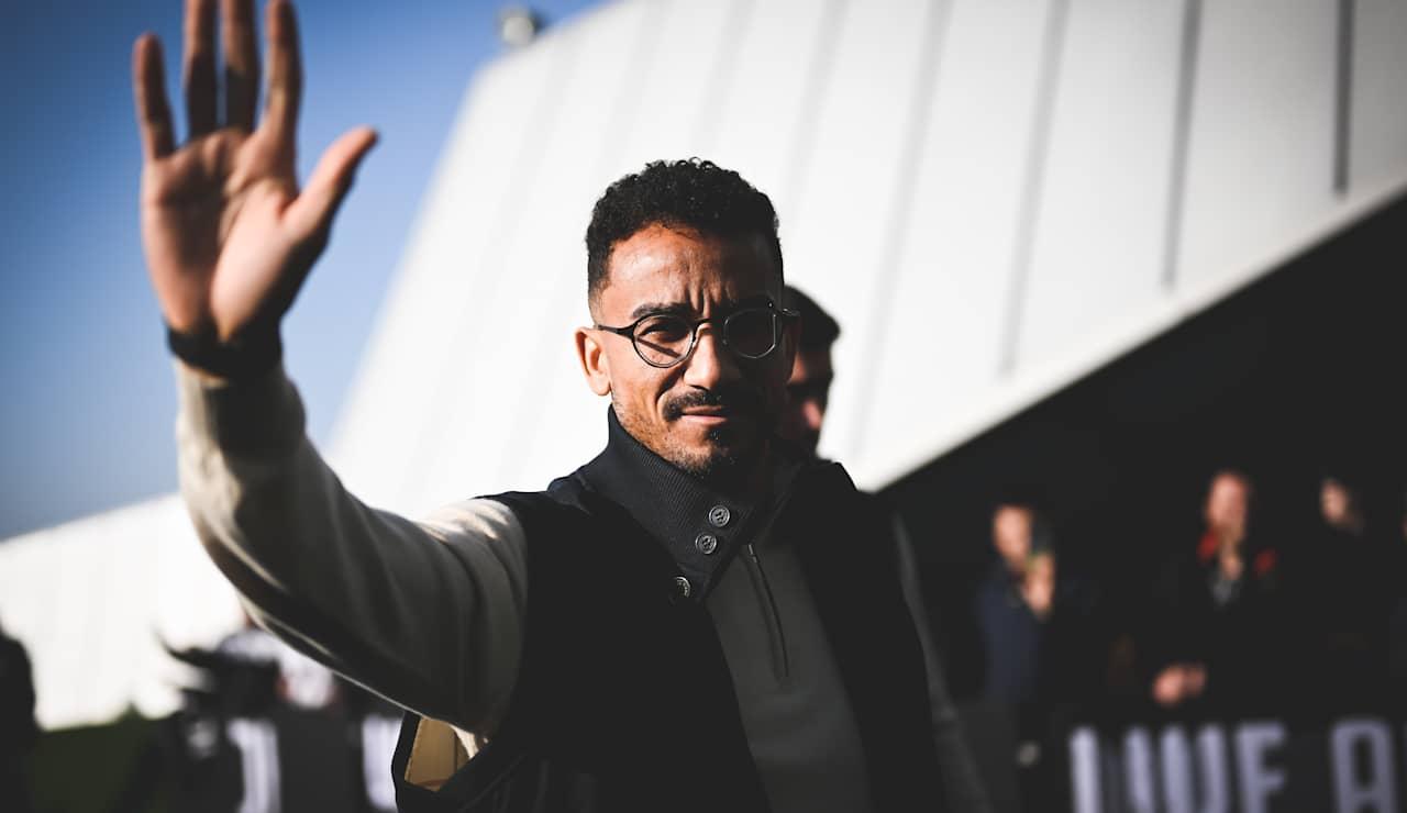 洛队今晚回家！达尼洛今晚将出现在尤文图斯VS莱切的比赛现场。这是他离队后首次回归