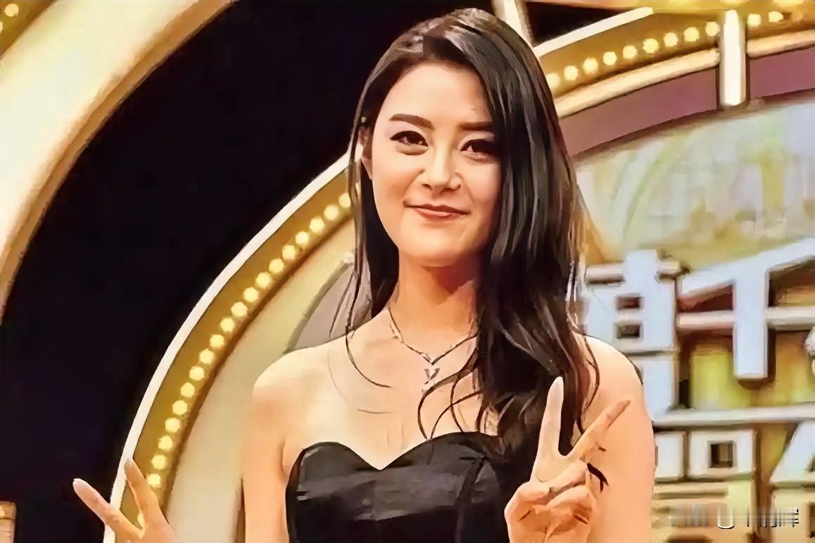 前TVB女星在东莞打工求生职业无贵贱！我赞赏于淼愿意放下过去的明星身份，脚踏实地