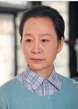 奚美娟拿的这个“德艺双馨”，含金量到底有多高？
 
奚美娟在2007年拿了“第2