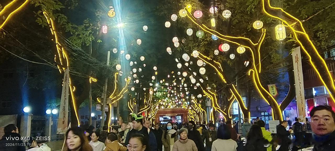 能看看你手机里的夜景吗